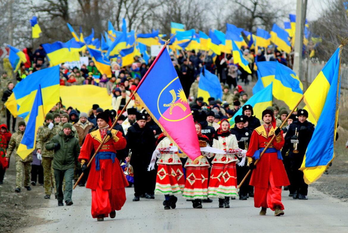 "Рідна земля – це не лише межі подвір’я", – Володимир Зеленський.