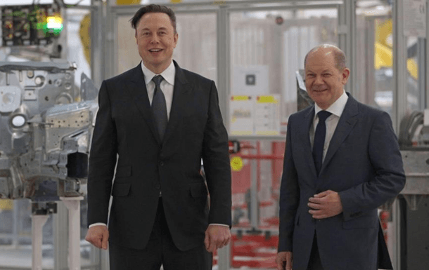 Scholz criticizes Musk's behavior, calling it appalling, in response to the billionaire's harsh statements and support for the far-right party.