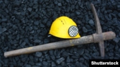 Міненерго: через обстріл РФ Донеччини під землею опинилися 35 шахтарів, їх вивели на поверхню